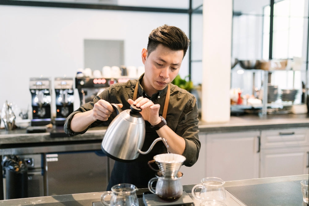 รวมสถานที่เรียนชงกาแฟ อยากชงกาแฟได้แบบมืออาชีพต้องเรียนที่ไหน
